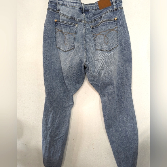 Judy Blue Boyfriend Distressed size 20W - Picture 7 of 9